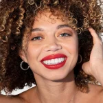 contact-lens-light-blu